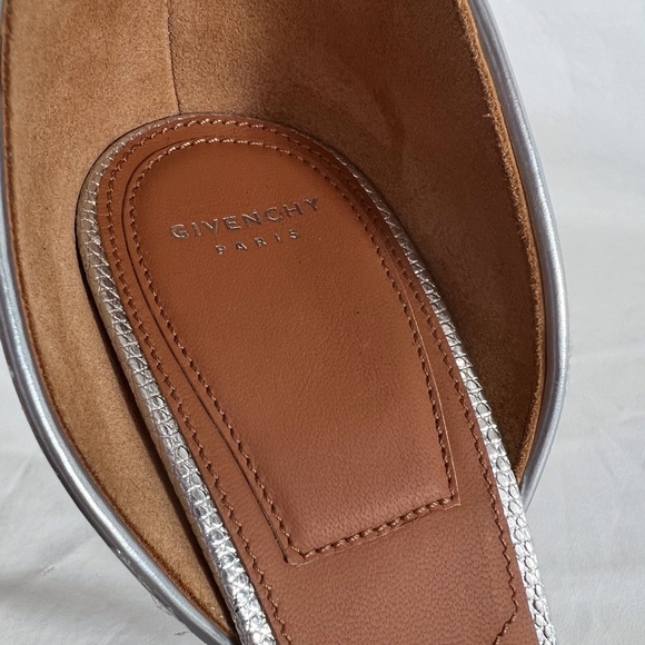 GIVENCHY Silver Leather Lizard Embossed Shark Lock Ankle Strap Sandals 40 - 10US - Picture 8 of 15